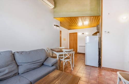 Bellestar Apartment | Apartment 'La Viña' with Mountain Views, Wi-Fi and Air Conditioning