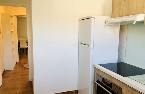 Beziers Apartment | Apartment labeled * close to all amenities