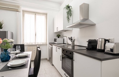 San Lorenzo Apartment | Apartment Labicana