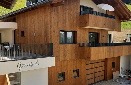 Castelrotto Apartment | Apartment Ladinser Hof Sternenhimmel with Mountain View & Private Terrace