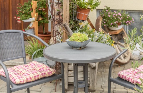 Eriskirch Apartment | 'Apartment Laile' close to the Lake with Wi-Fi