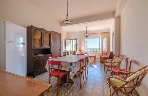 Benicarlo Apartment | Apartment 'Las Palmeras 3' with Sea View, Private Terrace and Balcony