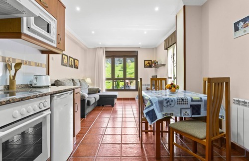 Riberas Apartment | Apartment 'Las Pilas' with Mountain View and Private Garden