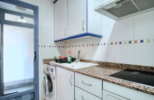 Villajoyosa Apartment | Apartment 'Las Terrazas' with Sea View, Wi-Fi and Air Conditioning