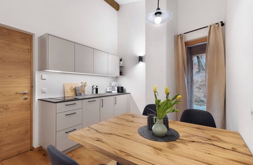 Chifa Apartment | Apartment 'Lauterfresser' with Mountain View, Shared Garden and Wi-Fi