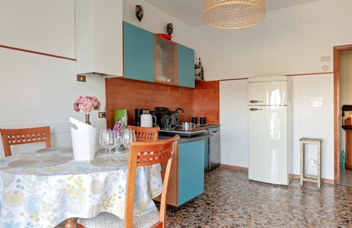 Pisa Apartment | Apartment 'Le 7 Calle Con Balcone' with Private Terrace, Shared Garden and Wi-Fi