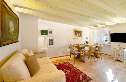 Arvier Apartment | Apartment 'Le Bourg Charmant - Soleil d’été' with Mountain View, Shared Garden and Wi-Fi