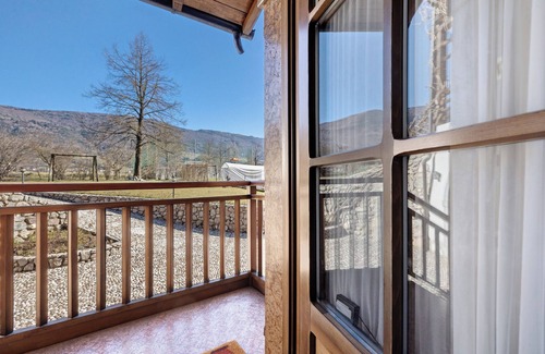 Comano Terme Apartment | Apartment 'Le More' with Mountain View, Balcony and Wi-Fi