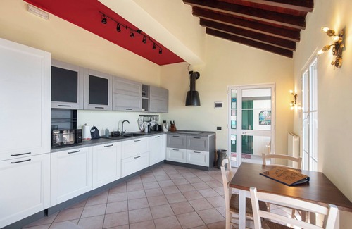 Pieve Ligure Apartment | Apartment 'Le Pale - Girasole' with Sea View, Wi-Fi and Air Conditioning