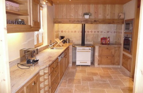 Taninges Apartment | Apartment 'Le Pele - 7 Pers' with Mountain View, Private Garden and Wi-Fi