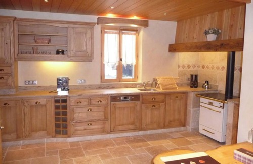 Taninges Apartment | Apartment 'Le Pele - 7 Pers' with Mountain View, Private Garden and Wi-Fi