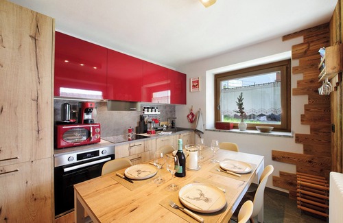 Paquier Apartment | Apartment 'Le Rêve D'Emilie - Family House' with Mountain View, Shared Terrace and Wi-Fi