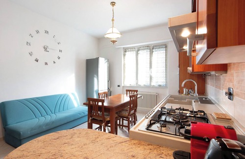 Albissola Marina Apartment | Apartment 'Le Vele' with Sea View, Shared Garden and Balcony