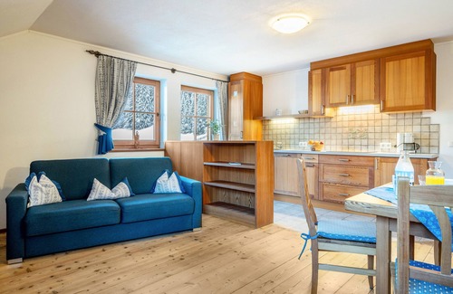 San Vito Apartment | Apartment 'Lechnerhof 2' with Mountain View, Shared Garden and Wi-Fi