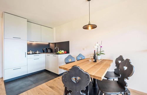 Chifa Apartment | Apartment "Leierhof Karlotta" with Mountain View