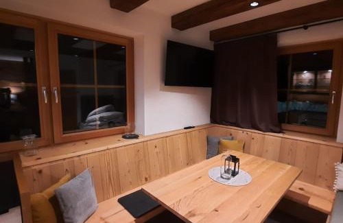 Obertilliach Apartment | Apartment LENA