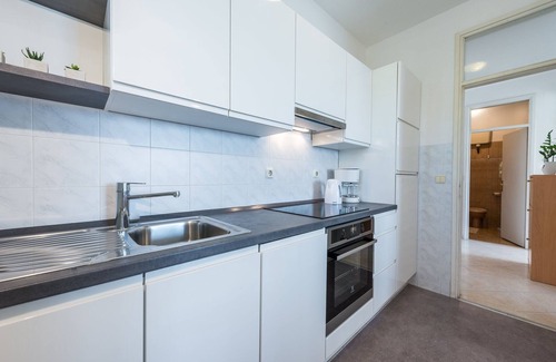 Pile Apartment | Apartment Lena - Three-Bedroom Apartment with Balcony and Sea View