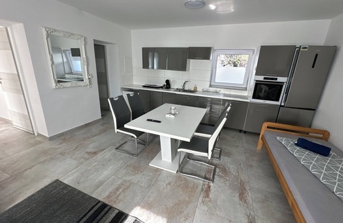 Schwanenstadt Condo | Apartment leonard schwanentatd
