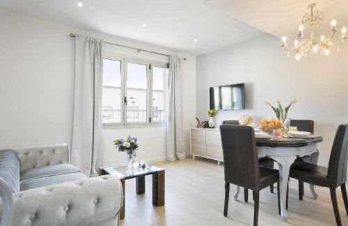 Sant Marti de Provencals Apartment | Apartment Leonor
