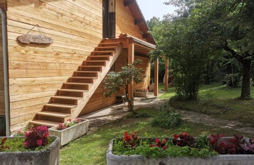 Belvedere Apartment | Apartment 'Les Grillons' with Mountain View, Shared Garden and Wi-Fi