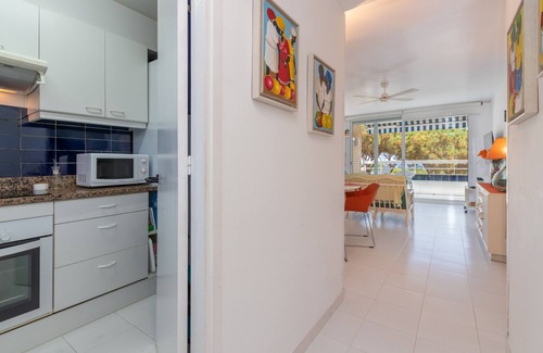 Platja d'Aro Apartment | Apartment 'Les Magnolies' with Sea Views, Wi-Fi and Air Conditioning