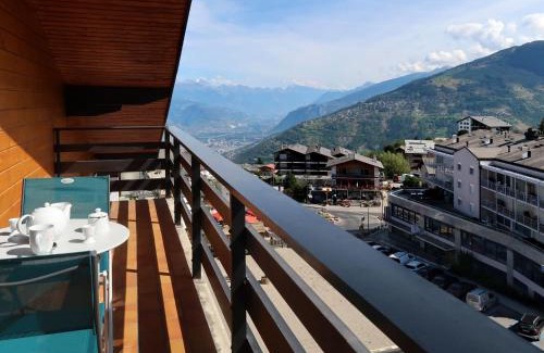 Saint-Pierre-de-Clages Apartment | Apartment Les Platanes I5 by Interhome
