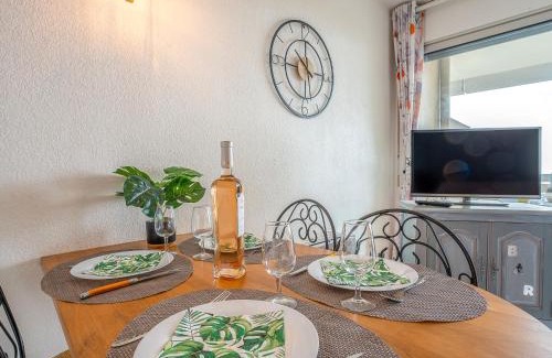 La Cote Radieuse Apartment | Apartment Les Terrasses du Levant-5 by Interhome