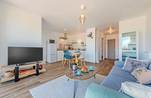L'Aber Vrac'h Apartment | Apartment 'Les Terrasses De La Palud' with Sea View and Private Terrace