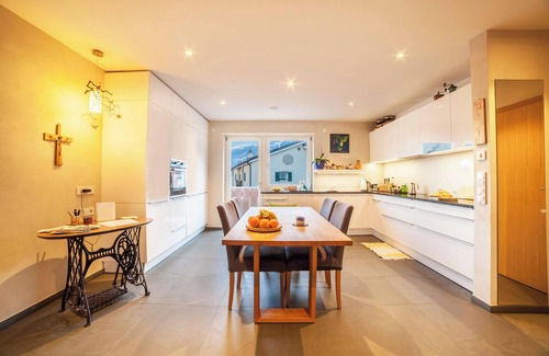 Naturno Apartment | Apartment 'Lieblingsplatzl' with Balcony, Garden & Wi-Fi
