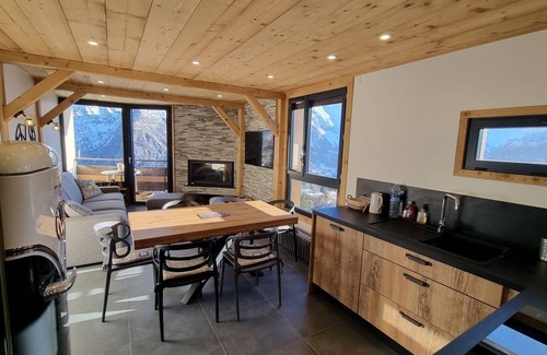Orcieres Apartment | Apartment like a chalet at the foot of the slopes, 2 minutes from the skating rink, swimming pool and bowling alley.