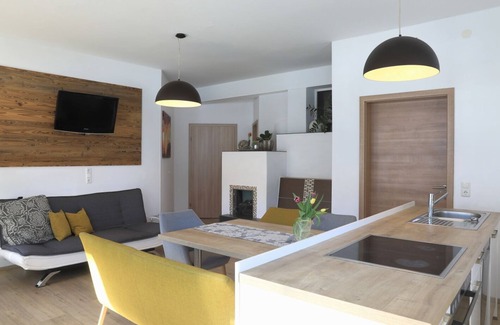 Abfaltersbach Apartment | Apartment Liliane -modern apartment in the Alps