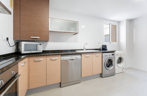 Llanera de Ranes Apartment | Apartment 'Llanera De Ranes' with Balcony and Air Conditioning