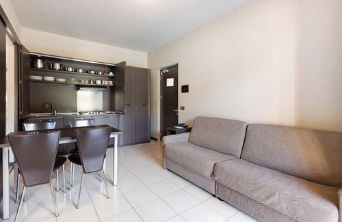 Loano Apartment | Apartment "Loano2 - Bilo Terra - Villaggio"; private garden, shared pools and Wi-Fi