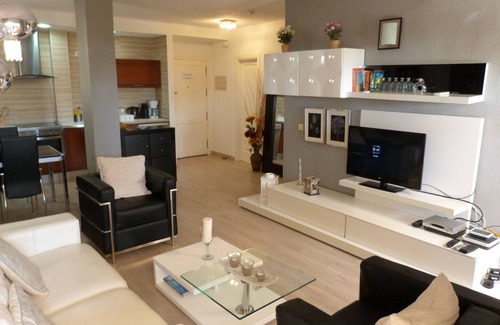 Nikki Beach Apartment | Apartment located 25m from the best beach in Marbella 3 swimming pools, wifi 1GB