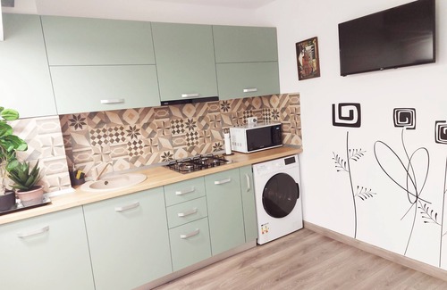 Braila Apartment | Apartment located on Cuza Boulevard, right in the old center of the city.