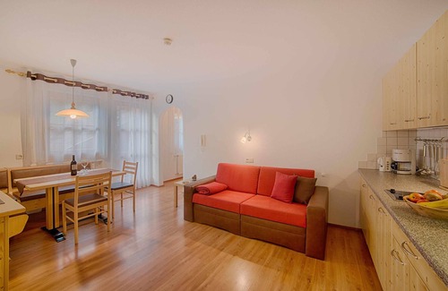 Valle Aurina Apartment | Apartment "Löfflerblick A Wollbachspitz" with Mountain View, Wi-Fi, Sauna & Jacuzzi