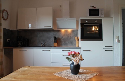Leer Apartment | Apartment-LOGA in Leer (East Frisia), 2.5 km to city center -max 3 people