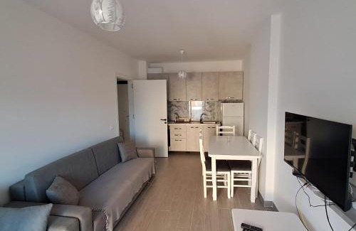 Shengjin Apartment | Apartment Lola Shengjin