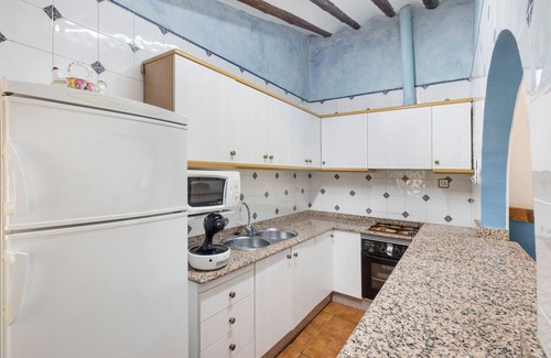 Calar de la Santa House | Apartment 'Los Pozos Il' with Mountain View, Shared Pool and Wi-Fi