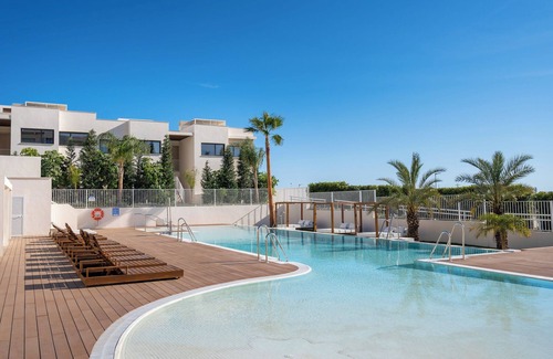 La Cala de Mijas Apartment | Apartment Lotus 486 with Shared Pool, Terrace & Wi-Fi