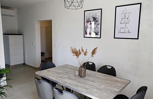 Seget Apartment | Apartment Luna