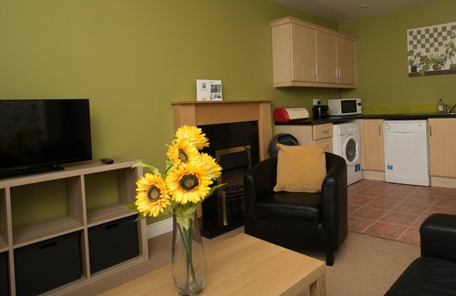 Clondra Apartment | Apartment-Luxury-Private Bathroom-1B