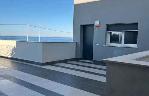 Municipio 1 House | Apartment 'Luxury Room' with Sea View, Wi-Fi and Air Conditioning
