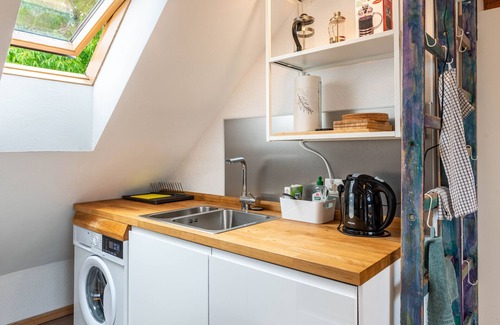 Herdwangen Schoenach Apartment | Apartment "Marienstraße" with mountain view, private terrace & Wi-Fi