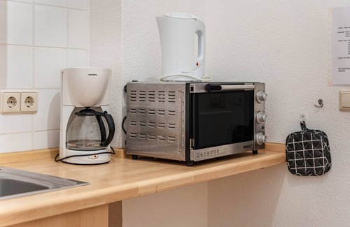 Muritz Apartment | Apartment 'Magdfräulein 6' with Shared Garden, Balcony and Wi-Fi