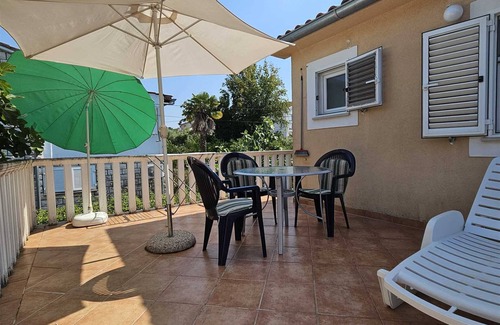 Malinska-Dubasnica Apartment | Apartment Magdica close to Beach