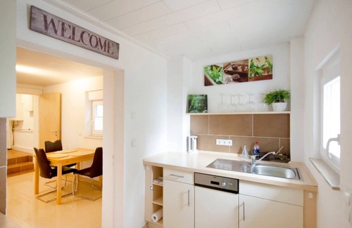 Maintal Apartment | Apartment 'Maintal 2' with Private Terrace, Private Garden and Wi-Fi