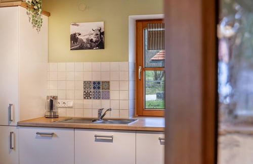Ried Apartment | Apartment "Mair - Bergblick" with Mountain View, Shared Terrace & Wi-Fi