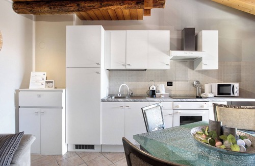 Pollein Apartment | Apartment 'Maison Bebe Mont Emilius' with Mountain View, Private Terrace and Wi-Fi