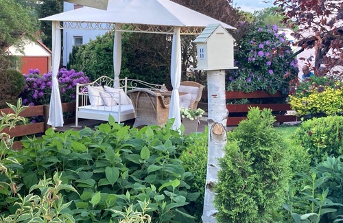 Hofgeismar Apartment | Apartment 'Maison Bibc, 63qm, 1 Schlafzimmer' with Shared Garden and Wi-Fi